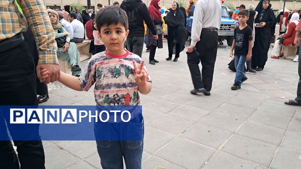 حضور پررنگ کودکان و نوجوانان در جشن عید غدیر 