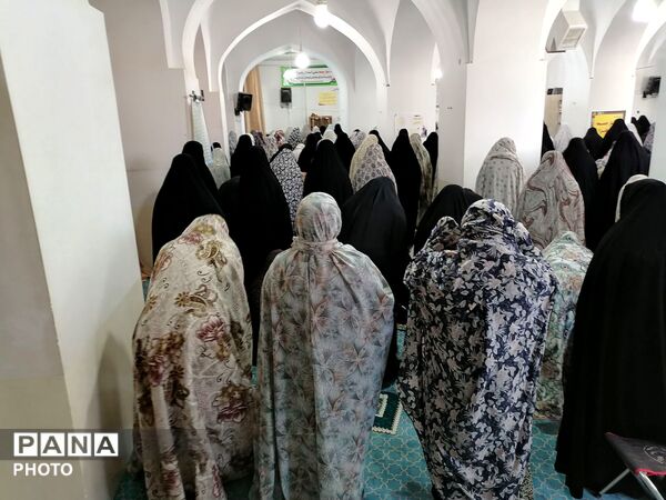 نماز جمعه در مسجد جامع شهرستان خلیل‌آباد
