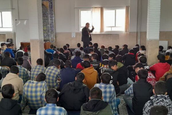 آغاز مسیر آگاهانه انتخاب رشته در مدرسه شهید فتوحی رباط‌کریم