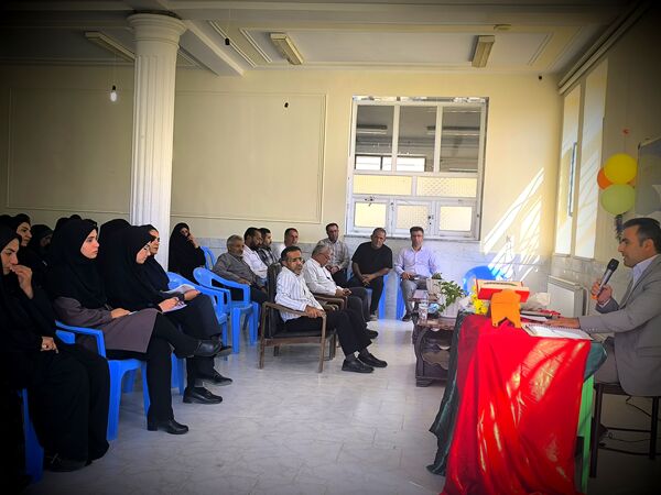 جلسه انجمن اولیا در شبانه روزی امام حسین میانکوه 