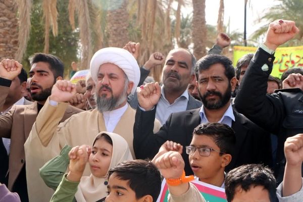 خلق حماسه‌ای دیگر از حضور مردم فهرج در راهپیمایی ۲۲ بهمن