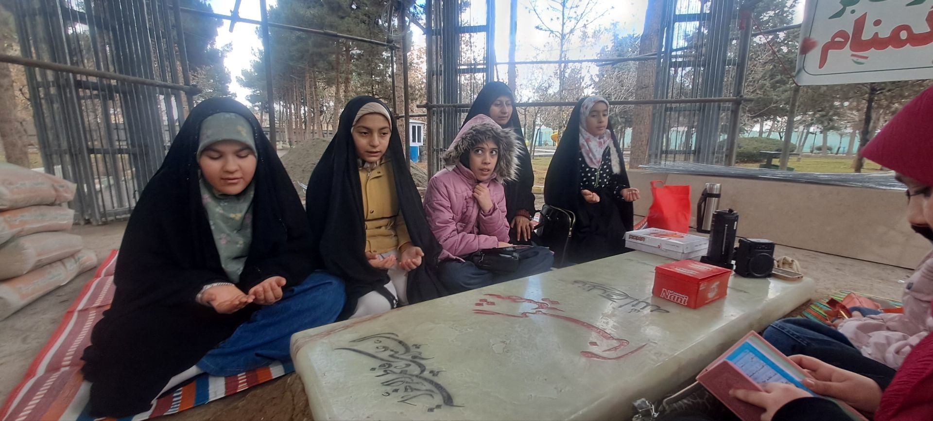 راه شهدا ادامه دارد