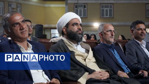 پاسداشت فرهنگیان و تقدیر از برترین‌های رودانی