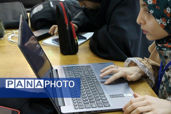 حضور جوانان و نخبگان خلاق در دومین رویداد تولید محتوای دیجیتال شهرستان بن