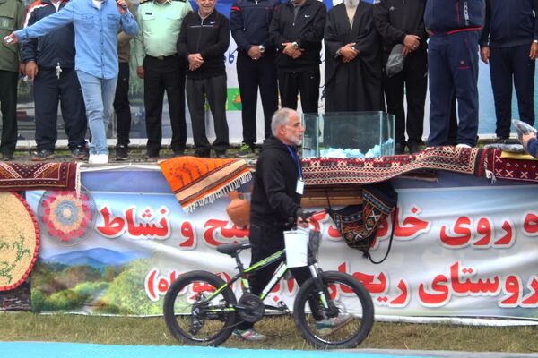 همایش پیاده‌روی خانوادگی در گلوگاه 