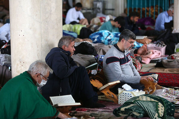آیین معنوی اعتکاف نوجوانان در مسجد اعظم قم