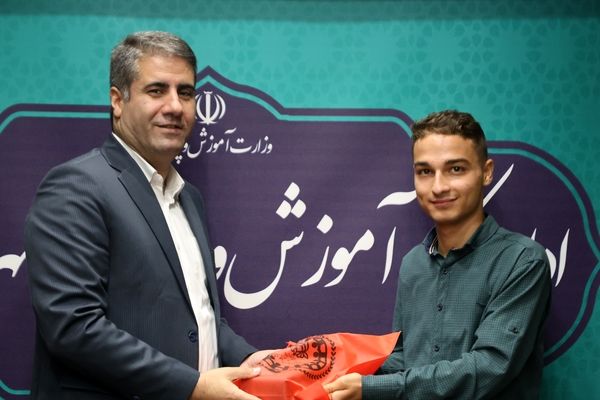 آیین تجلیل از دانش‌آموز خبرنگاران پانا پایتخت 