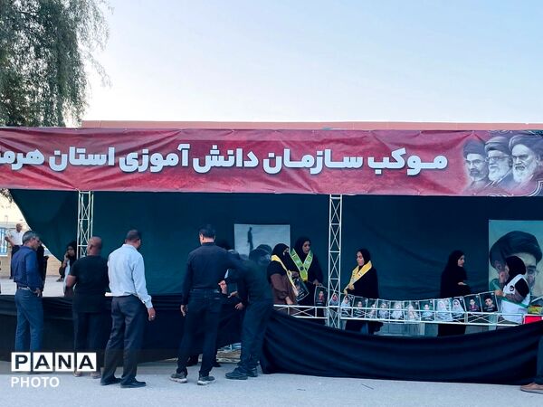 خدمت‌رسانی فرهنگی و مردمی در میناب به یاد شهدا