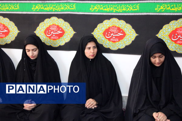 دیدار جمعی از دانش آموزان دبیرستان فاطمه الزهرا (س) با امام جمعه سملقان