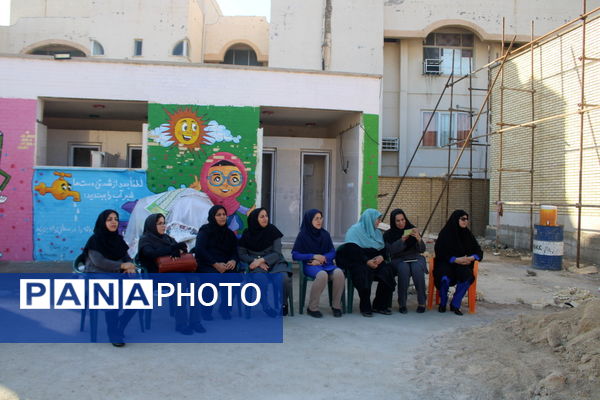 جشن روز دانش‌آموز در دبستان امید انقلاب بوشهر