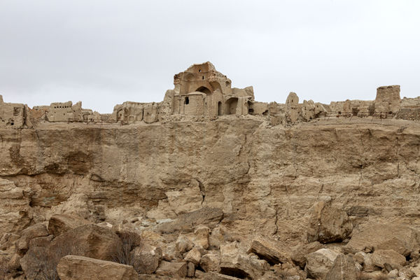 قلعه باستانی ایزدخواست؛ نخستین بنای طبقاتی دنیا