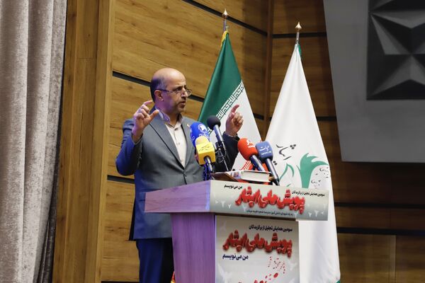 تجلیل از برگزیدگان ایثار با یاد شهدای شجره طیبه