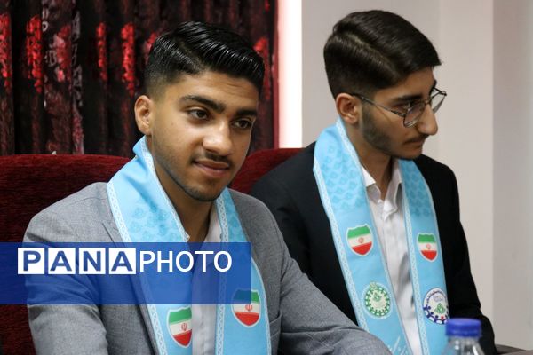 تقدیر از طلایه‌داران آگاهی در مازندران 