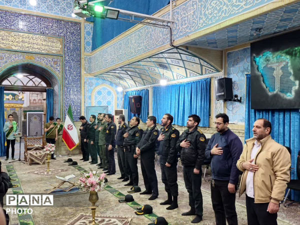 آیین جزءخوانی نوجوانان قمی در بقعه ابن بابویه 