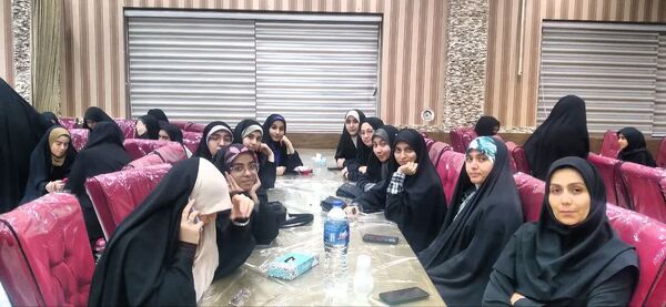 اعزام دانش‌آموزان دختر اصفهانی به حج عمره مفرده
