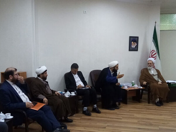 دیدار معاون پرورشی و فرهنگی وزارت آموزش و پرورش با مدیران مراکز علمی، پژوهشی حوزوی در قم