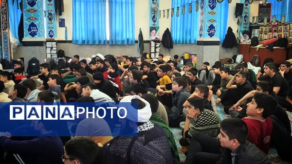 اعتکاف دانش آموزان دبیرستان علوم ومعارف شهید مطهری ره در مسجد سبحان