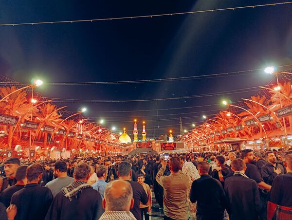 کاروان عاشقان به کربلا رسیدند؛ خیابان‌ها غرق در زمزمه «لبیک یا حسین»