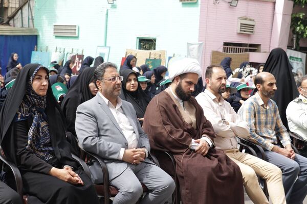  دانش‌آموزان هنرستان نرگس در نمایشگاه فنی و هنری درخشیدند