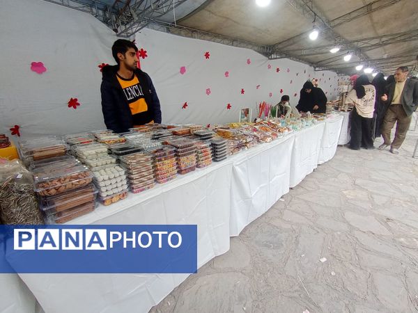 برگزاری نمایشگاه صنایع دستی در محله طلاب مشهد