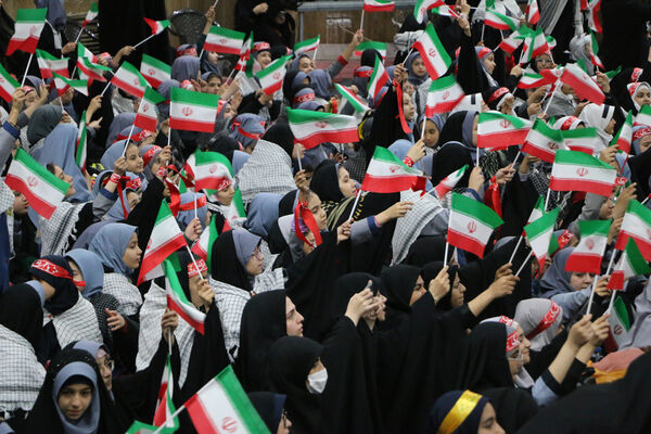همایش دختران حاج قاسم 