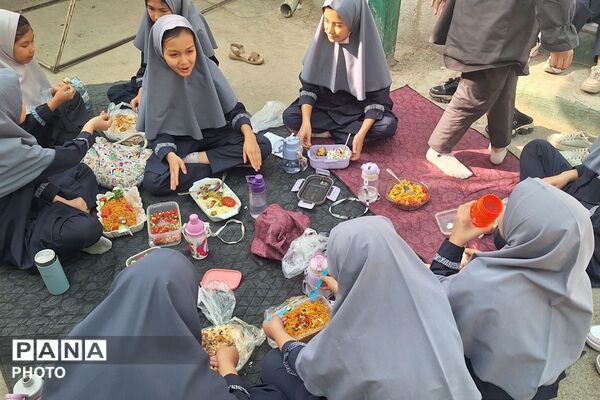 جشنواره غذای سالم در دبستان جعفریه