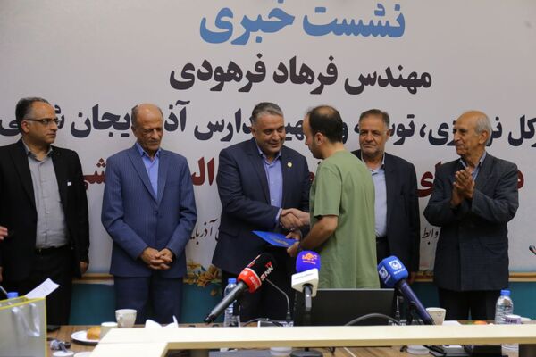 نشست خبری مدیرکل نوسازی، توسعه و تجهیز مدارس آذربایجان شرقی