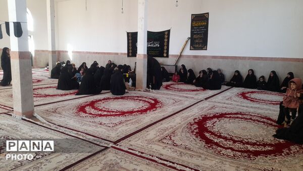 مراسم سوگواری شهادت رهبر در مسجد امام حسین (ع) روستای میرزابادشهرستان دلفان 