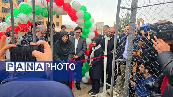 آیین افتتاح زمین چمن مصنوعی هنرستان مهندس موفقیان نظرآباد