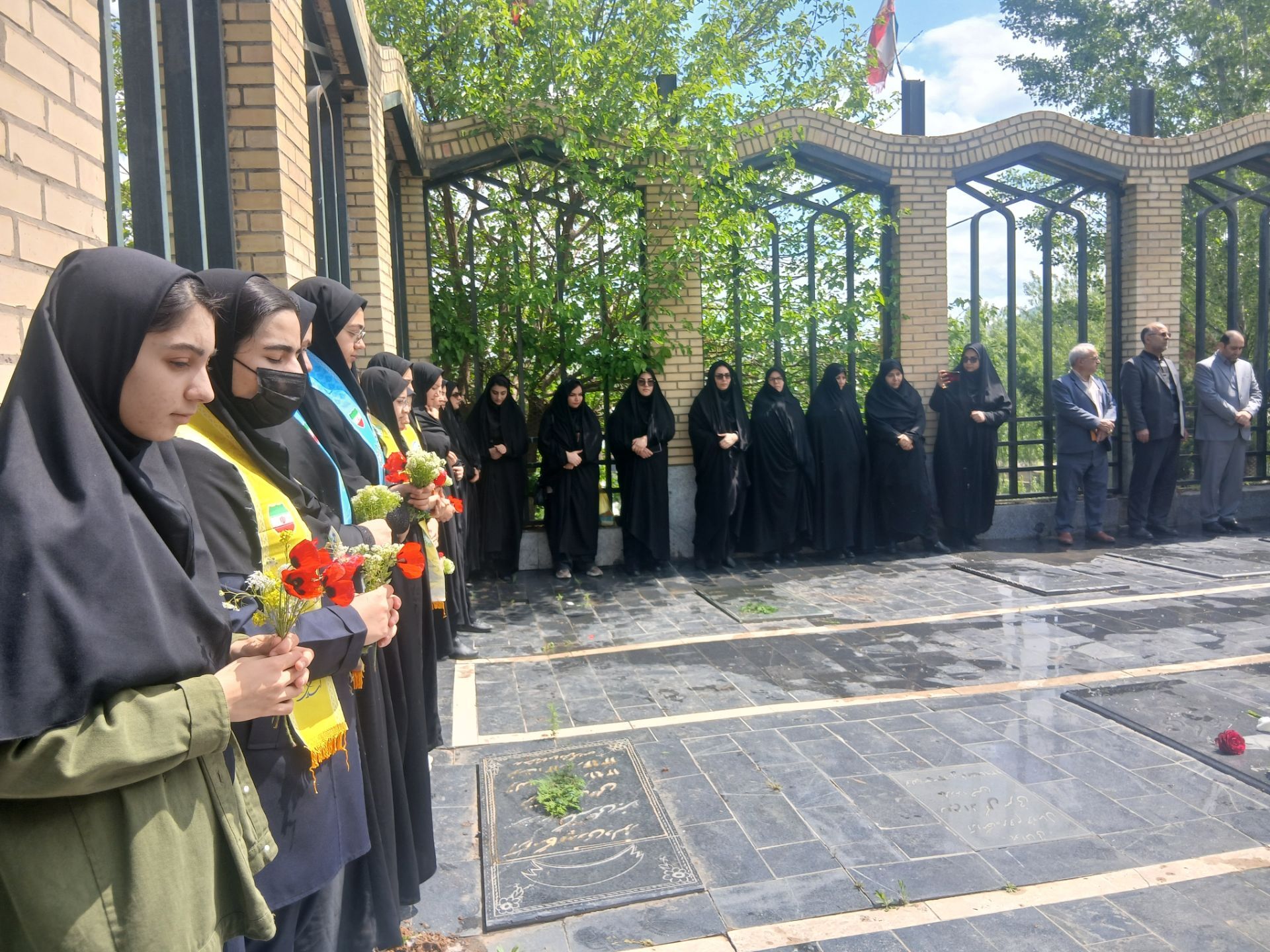 گرامیداشت هفته معلم در خداآفرین با همراهی پیشتازان