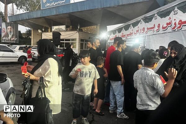  نقش‌آفرینی فعال فرهنگیان پاکدشت در موکب رهبر شهید