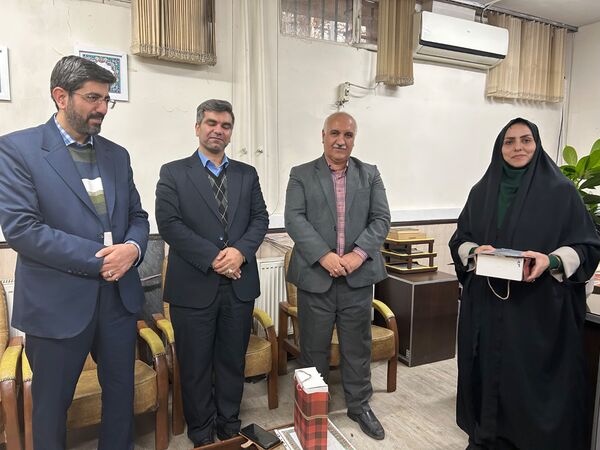  تقدیر از راهبران قطبی سازمان دانش اموزی شهرستانهای تهران
