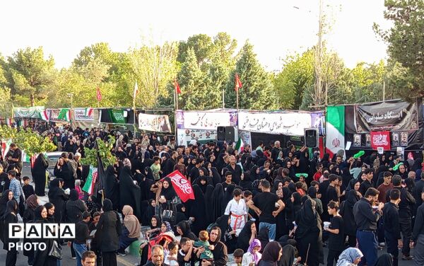 کاشمر؛ میزبان قدم‌های عاشقانه جاماندگان اربعین حسین