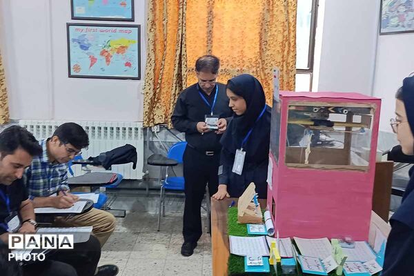 نمایش توانمندی دانش‌آموزان در جشنواره نوجوان خوارزمی/2