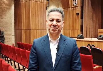 هوش مصنوعی باید در خدمت تفکر و خلاقیت انسان باشد