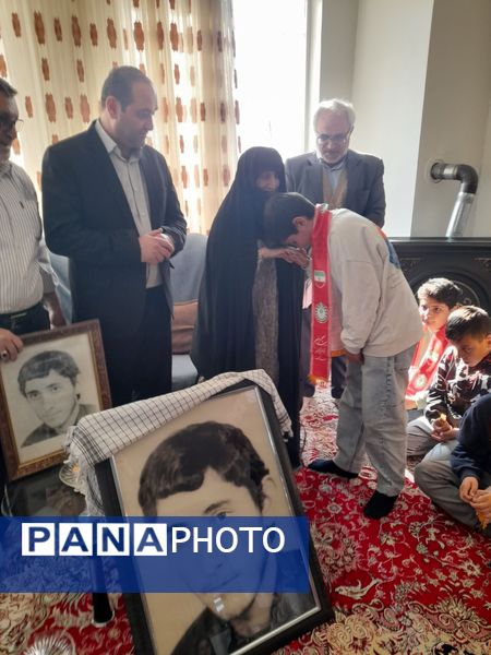 تجلیل پیشتازان از مادران شهدا به‌مناسبت هفته قرآن، عترت و نماز در خداآفرین