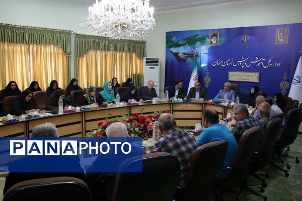 نشست خبری مدیر‌کل آموزش و پرورش سمنان با اصحاب رسانه و مطبوعات