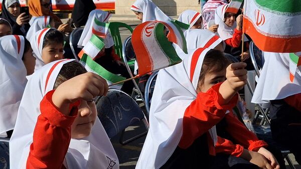 برگزاری آیین جشن شکوفه‌ها در مدارس استان البرز