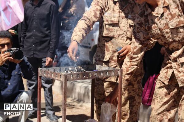 بدرقه کاروان زائران ابرکوهی به مراسم تشییع «رهبر شهید»