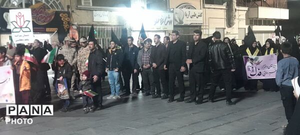 اجتماع خانوادگی دانش آموزان و فرهنگیان تفت جهت بیعت با رهبری جدید