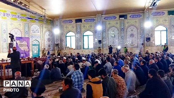 نماز جمعه عبادی و سیاسی در مصلی یاسوج