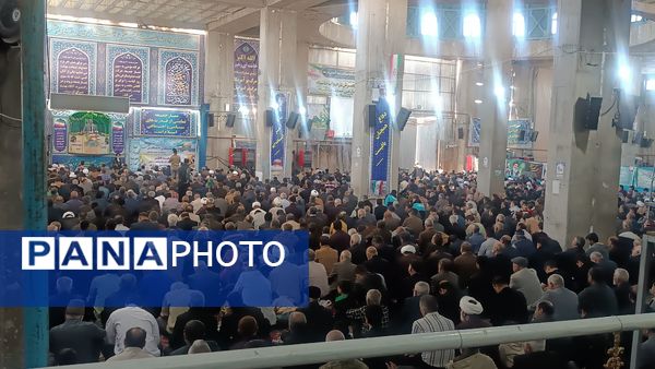 نماز جمعه در آخرین جمعه ماه رمضان در نیشابور 