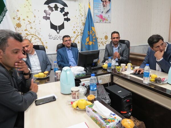 نشست معاون پیشگیری و تشخیص توانبخشی سازمان آموزش پرورش استثنایی کشور با مدیران مرکز  استان