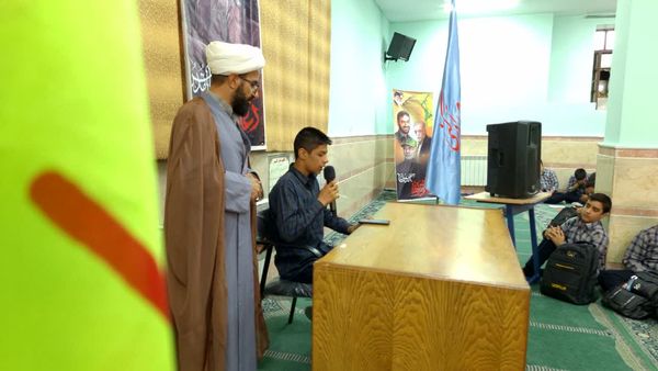 جشن سالروز میلاد امام حسن عسگری(ع) در دبیرستان شادیان