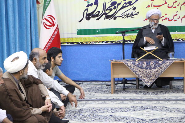 جشن میلاد رسول اکرم(ص) و امام جعفر صادق(ع) در دفتر نماینده ولی فقیه استان یزد 