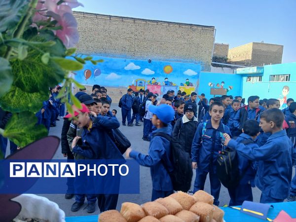 جشن  ولادت حضرت زینب(س) در دبستان عجب شیر