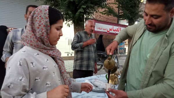 مهمانی ده کیلومتری غدیر در شهر بن 