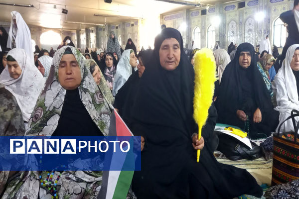 اقامه آخرین نماز جمعه ماه مبارک رمضان با حضور چشمگیر مردم یاسوج