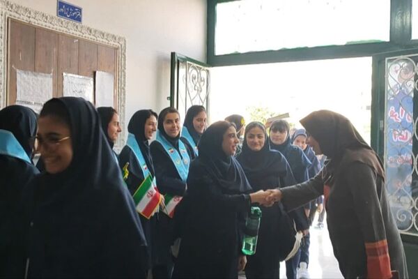 جشن بازگشایی مدارس در دبیرستان الزهرا(س) ناحیه چهار شیراز