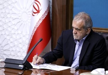 تسلیت پزشکیان در پی درگذشت بهرام بیضایی
